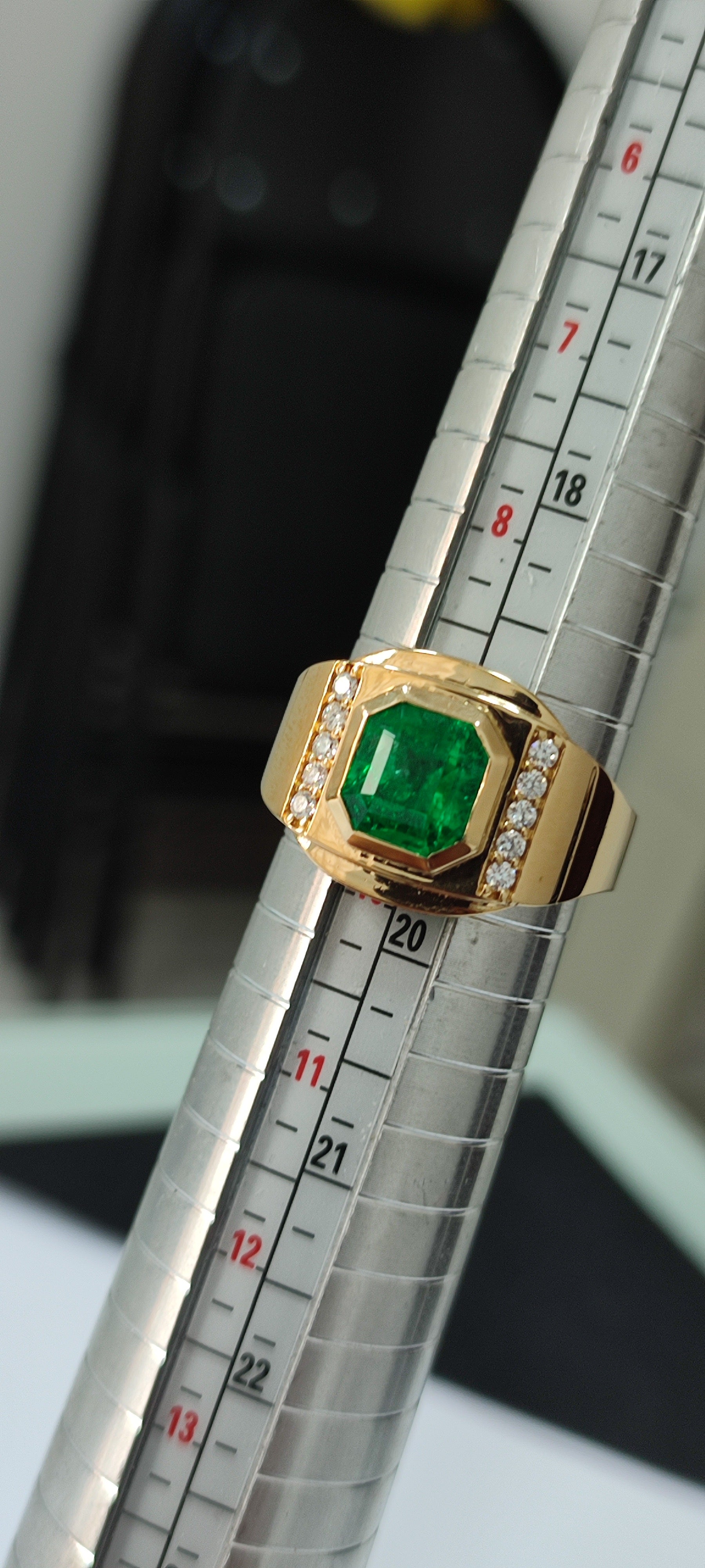 18K Gold Emerald & Diamond Statement Ring