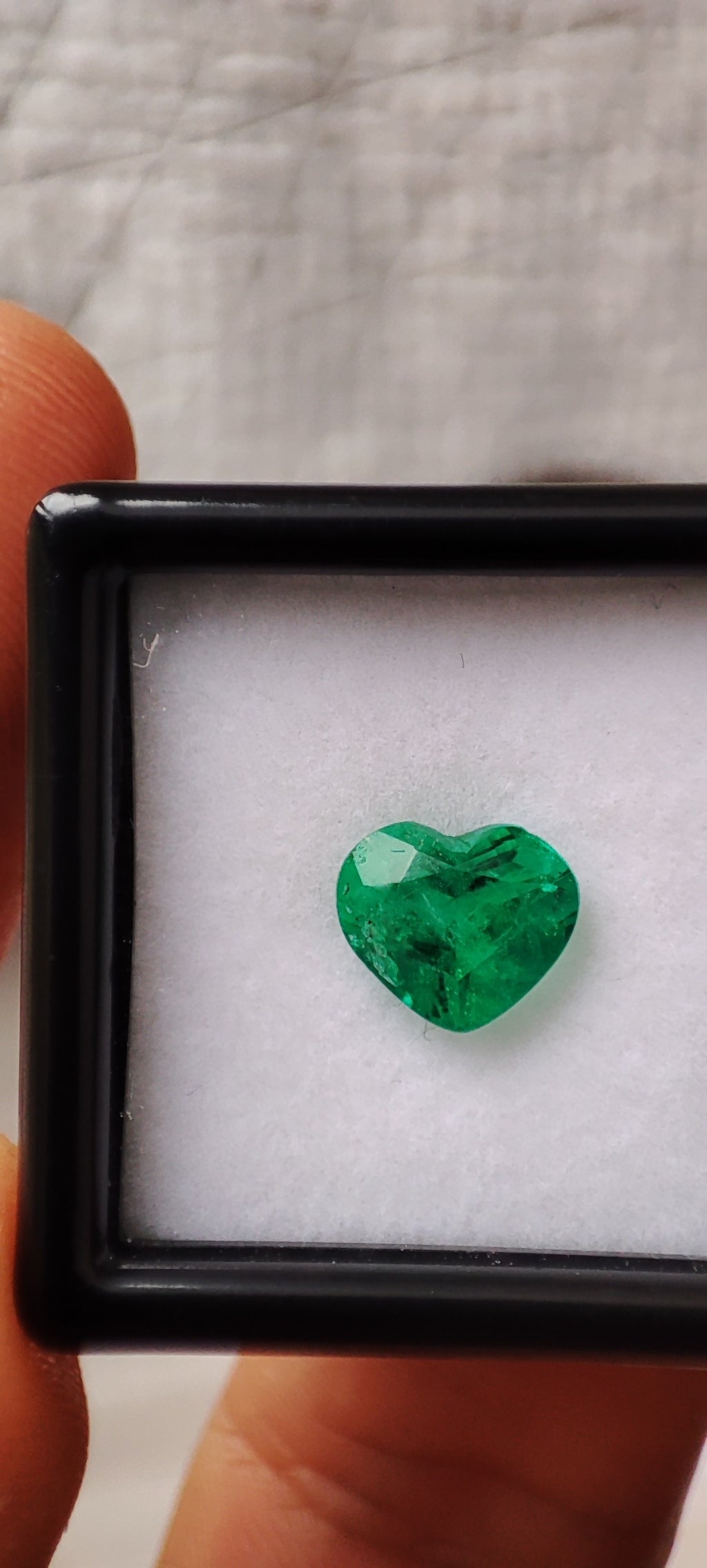 Emerald heart 1.55 ct - 12.01 mm