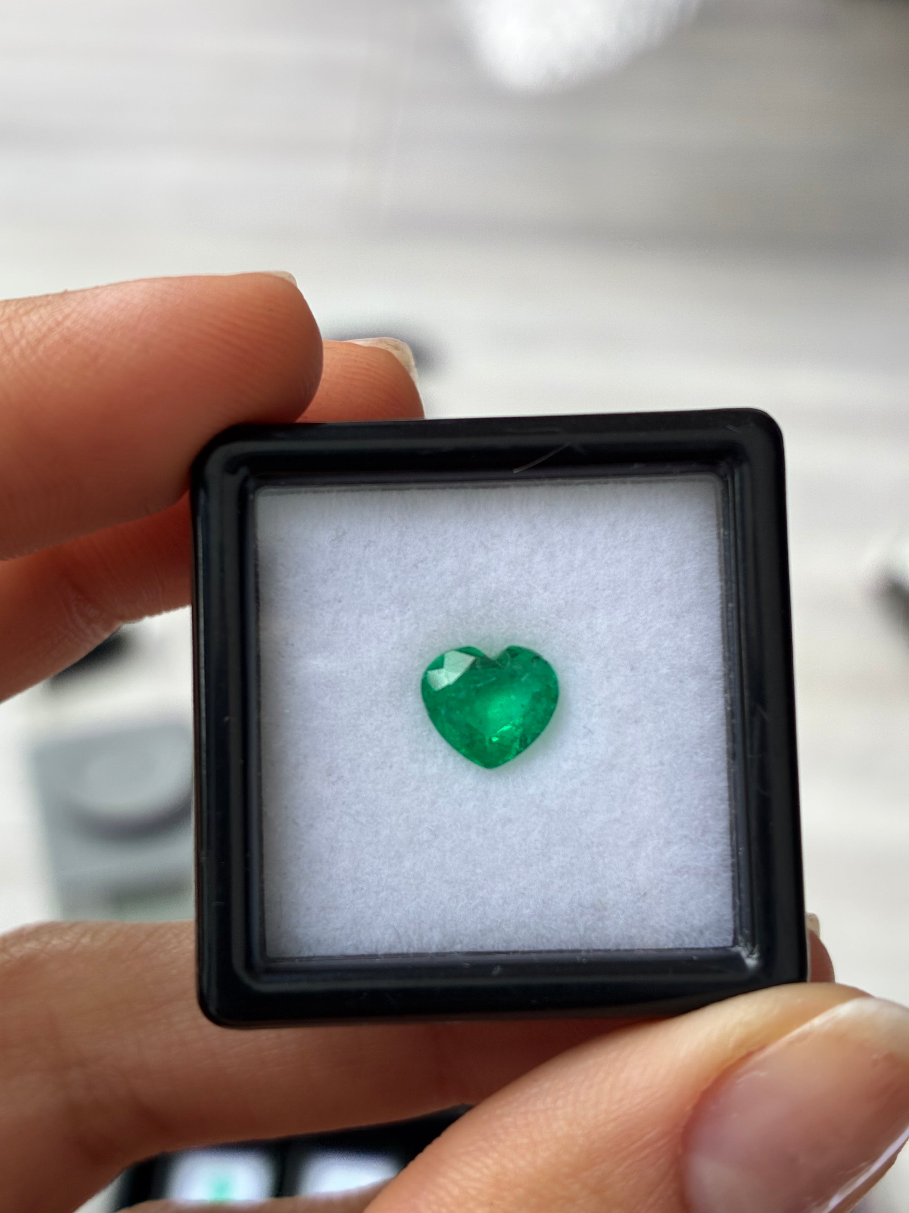 Emerald 0.65 ct