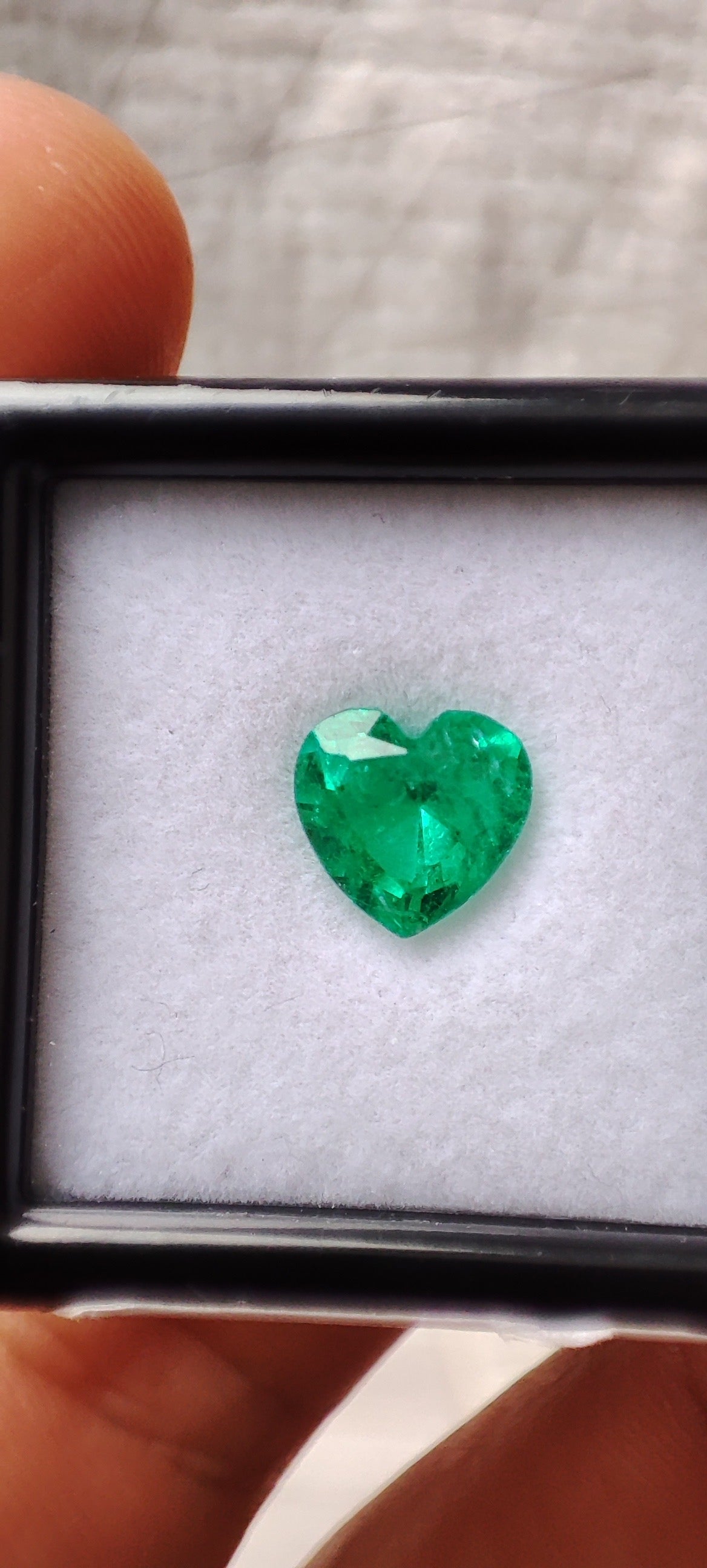 Emerald 1.30 ct
