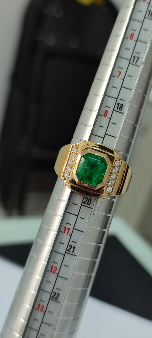 18K Gold Emerald & Diamond Statement Ring
