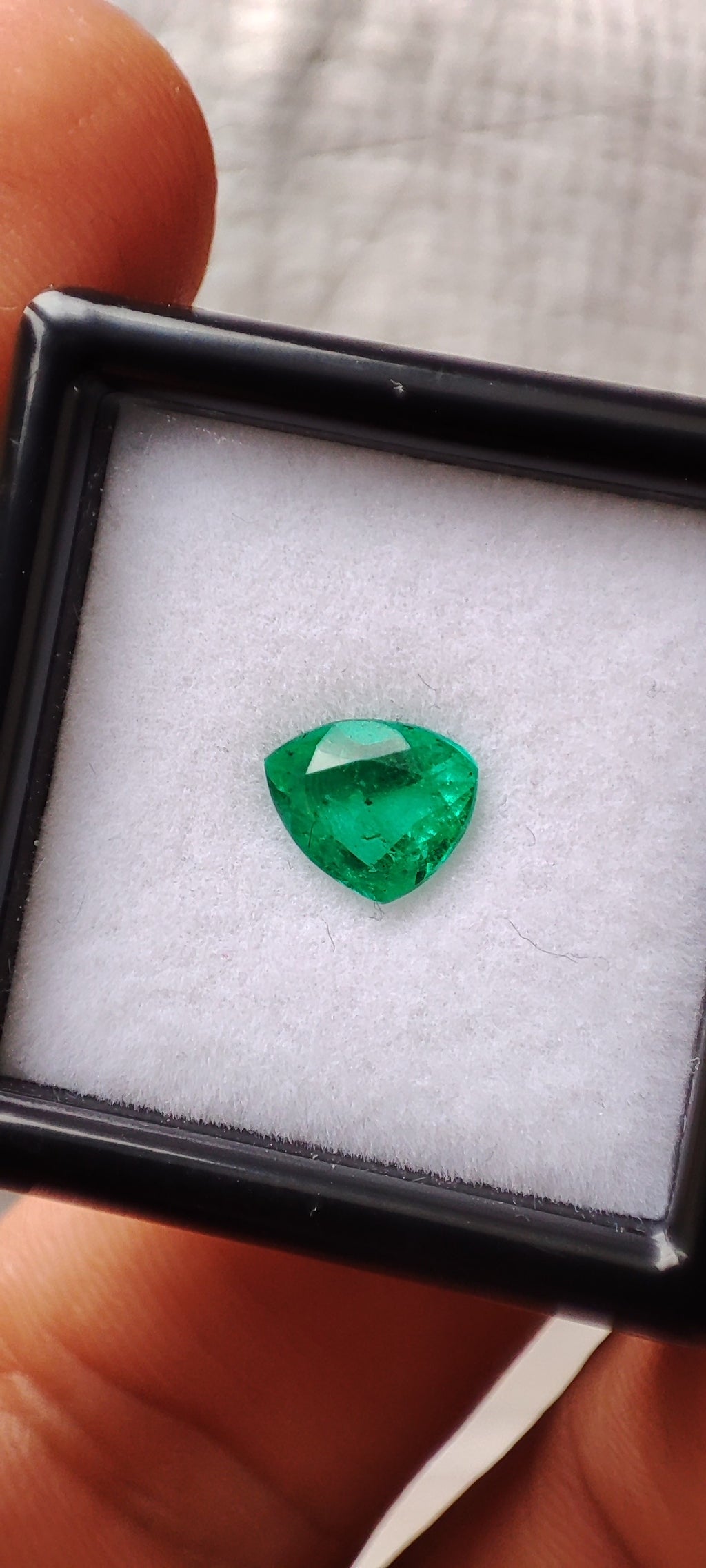 Emerald 0.82 ct