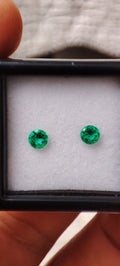 Emerald 0.36 ct - 3.93 mm & 3.92 mm