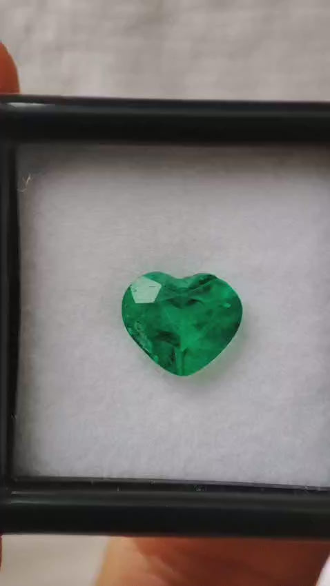 Emerald heart 1.55 ct - 12.01 mm