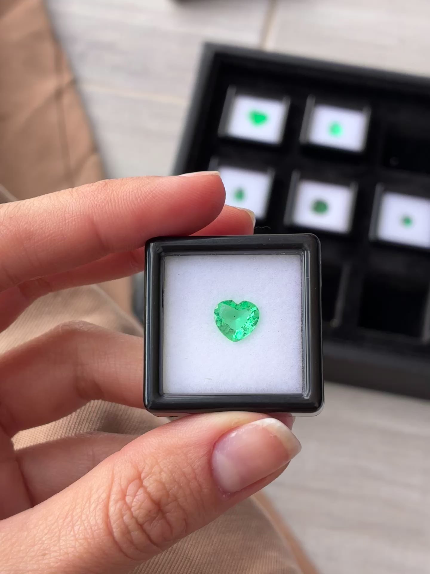 Emerald 0.81 ct